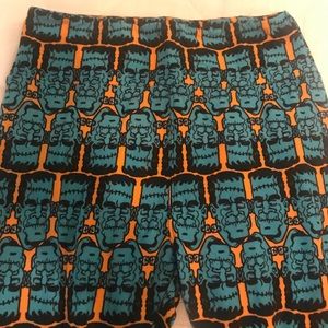 Frankenstein’s monster OS LuLaRoe leggings!